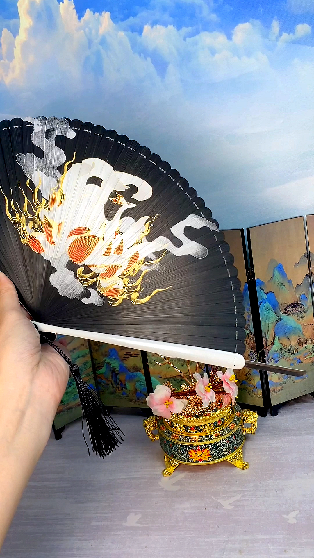 暗器#确定了,这就是你的梦中情扇～九尾扇刀.-度小视