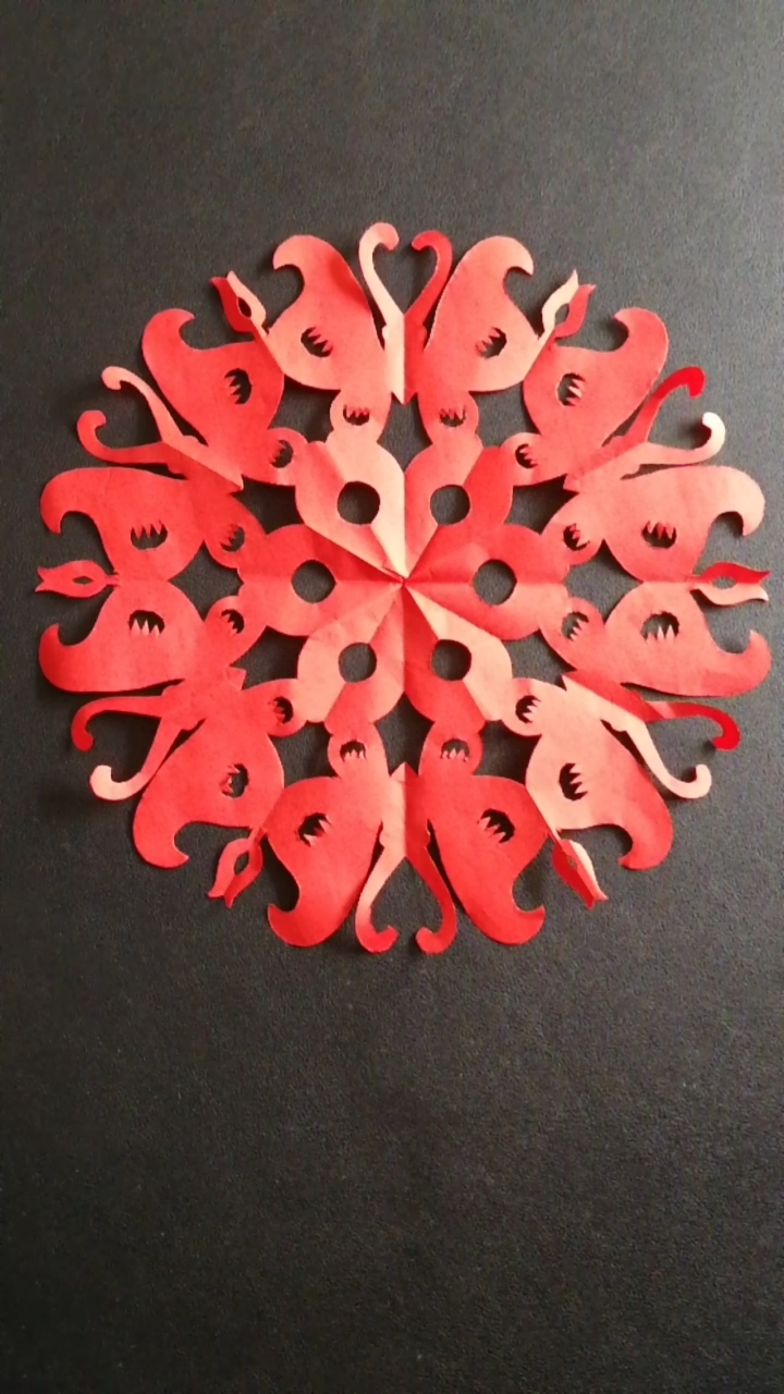 全民颜选#随手一剪,美呆了的六角剪纸.