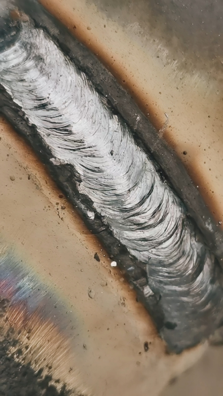 寻找最牛手艺人#手把焊,这技术咋样,你觉得工资一天多少合适?