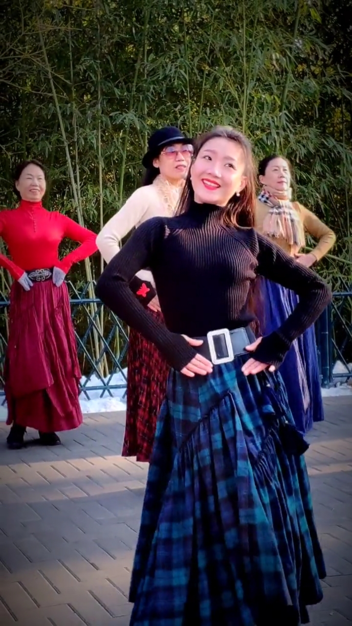 最美广场舞#小红老师领舞《蓝色天梦》完整版长视频!