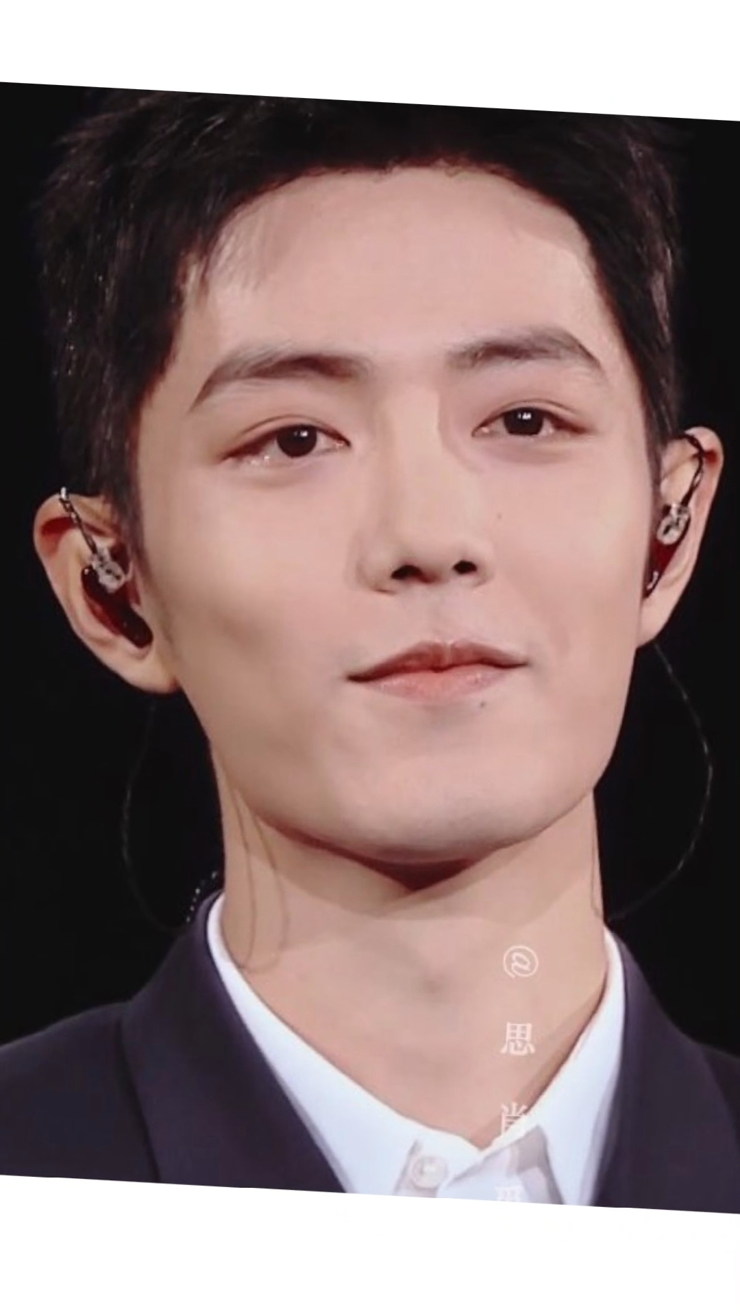 肖战#无与伦比的下颌线,眉弓到下巴的线条如此鲜明,让人如何不惊叹!