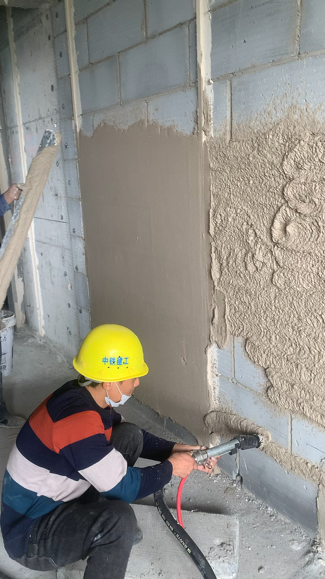 机喷石膏省工省力效率高