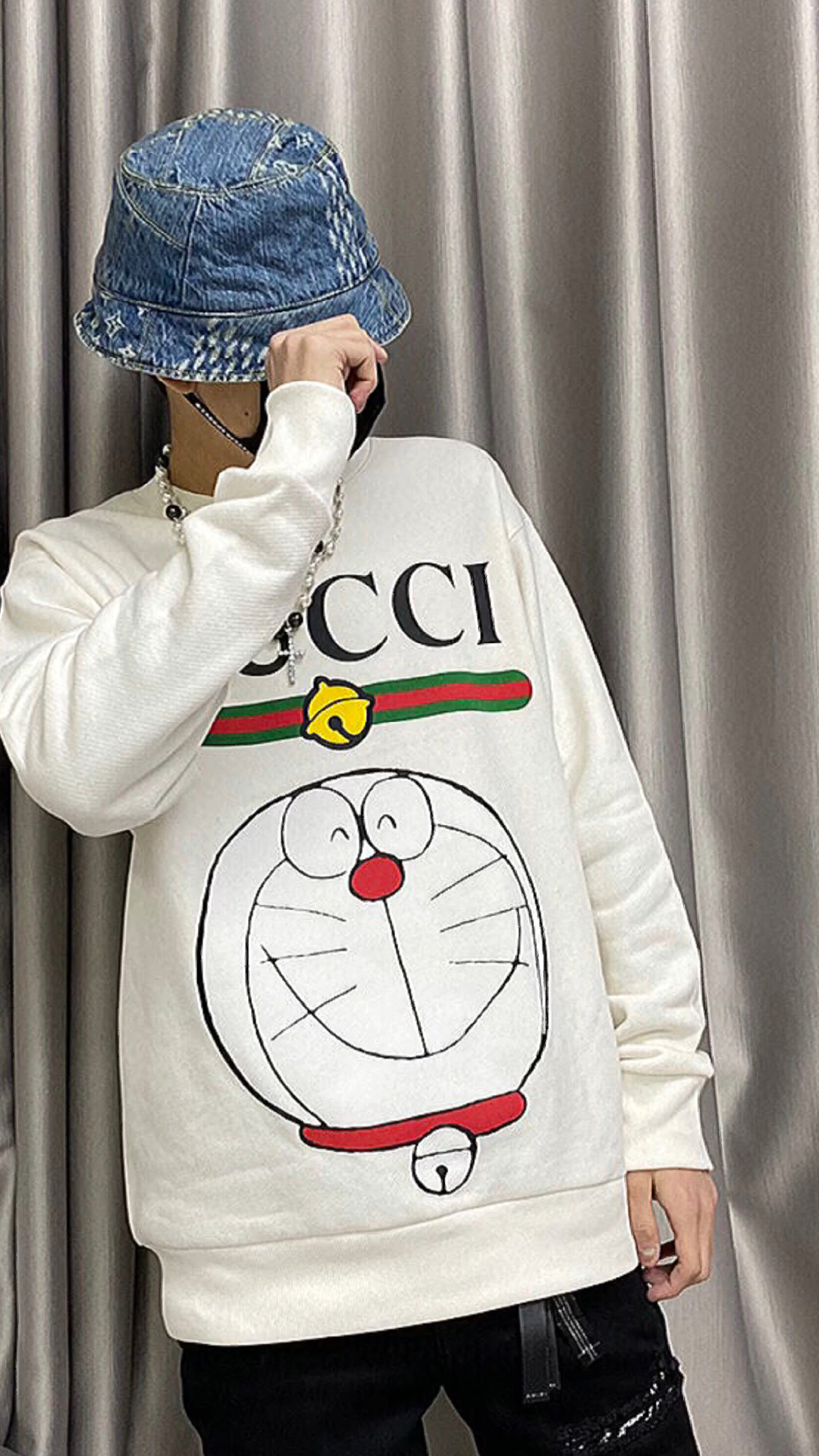 叮当猫#gucci叮当猫限定系列素描款卫衣倪妮同款上身分享-度小视