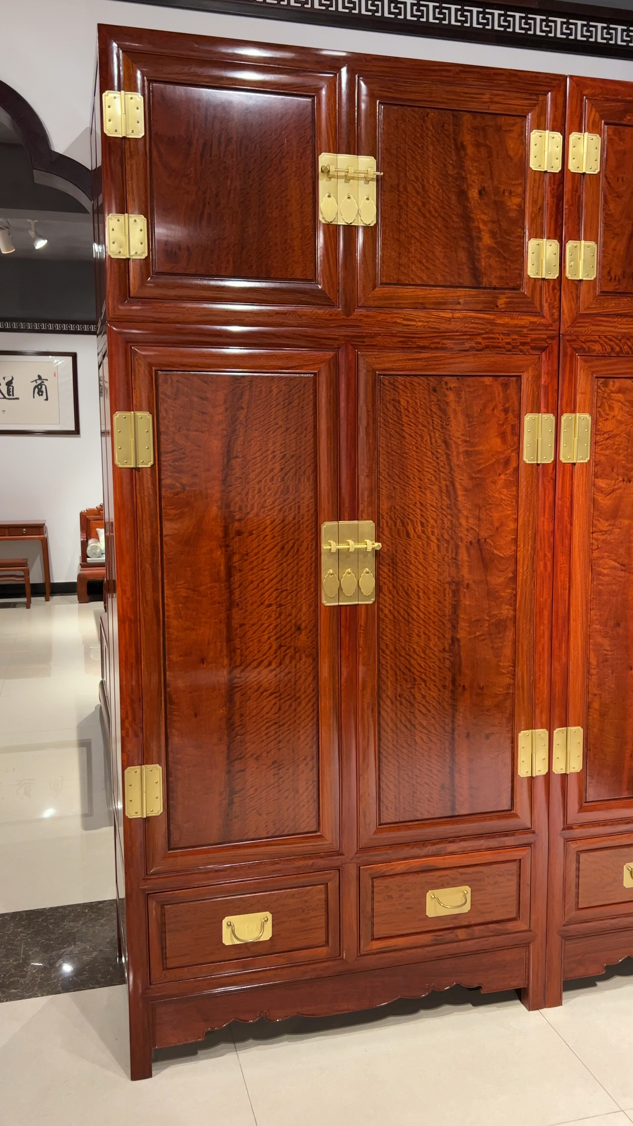 缅花独板顶箱柜性价比高