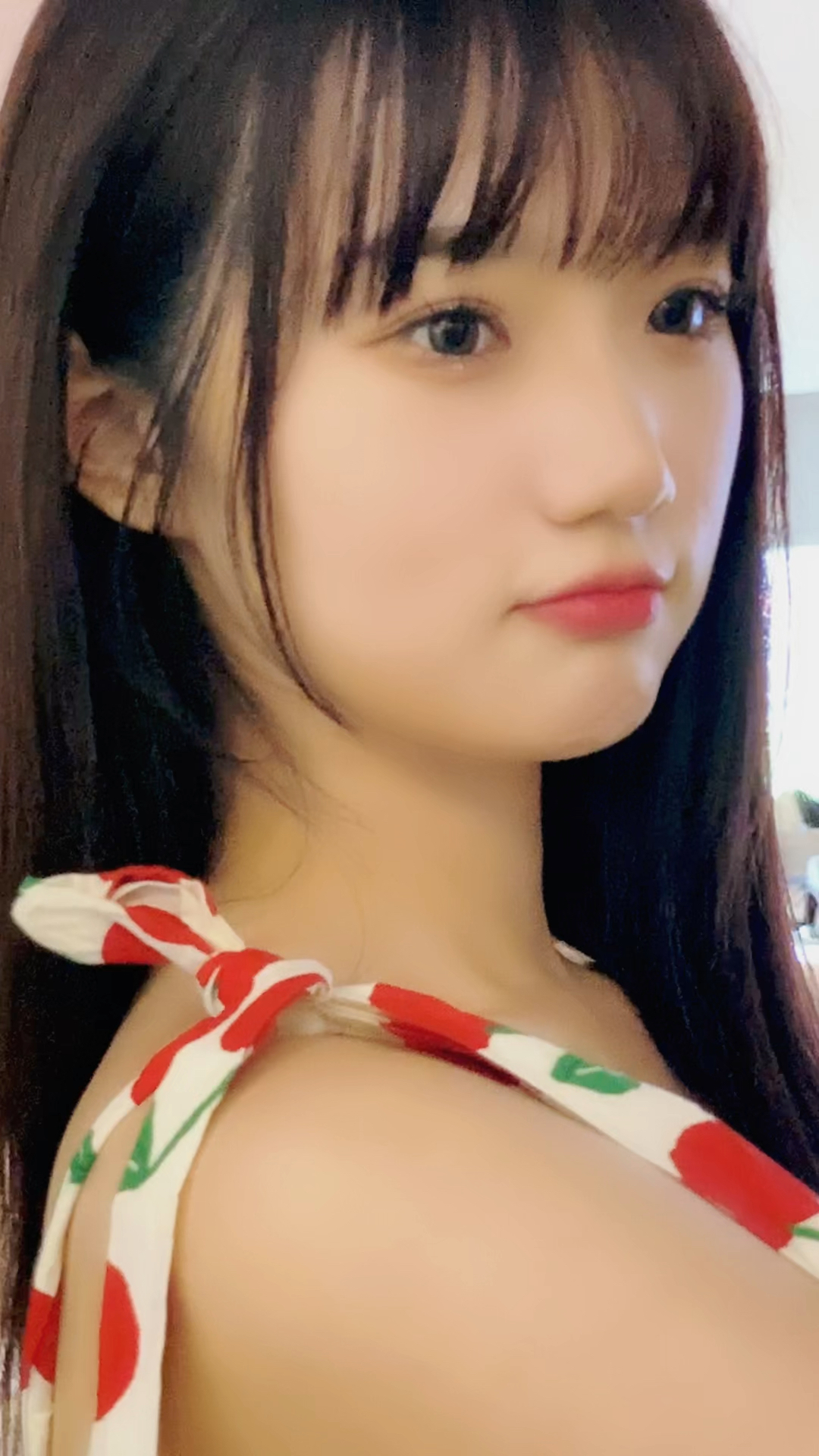 今天21岁的美女