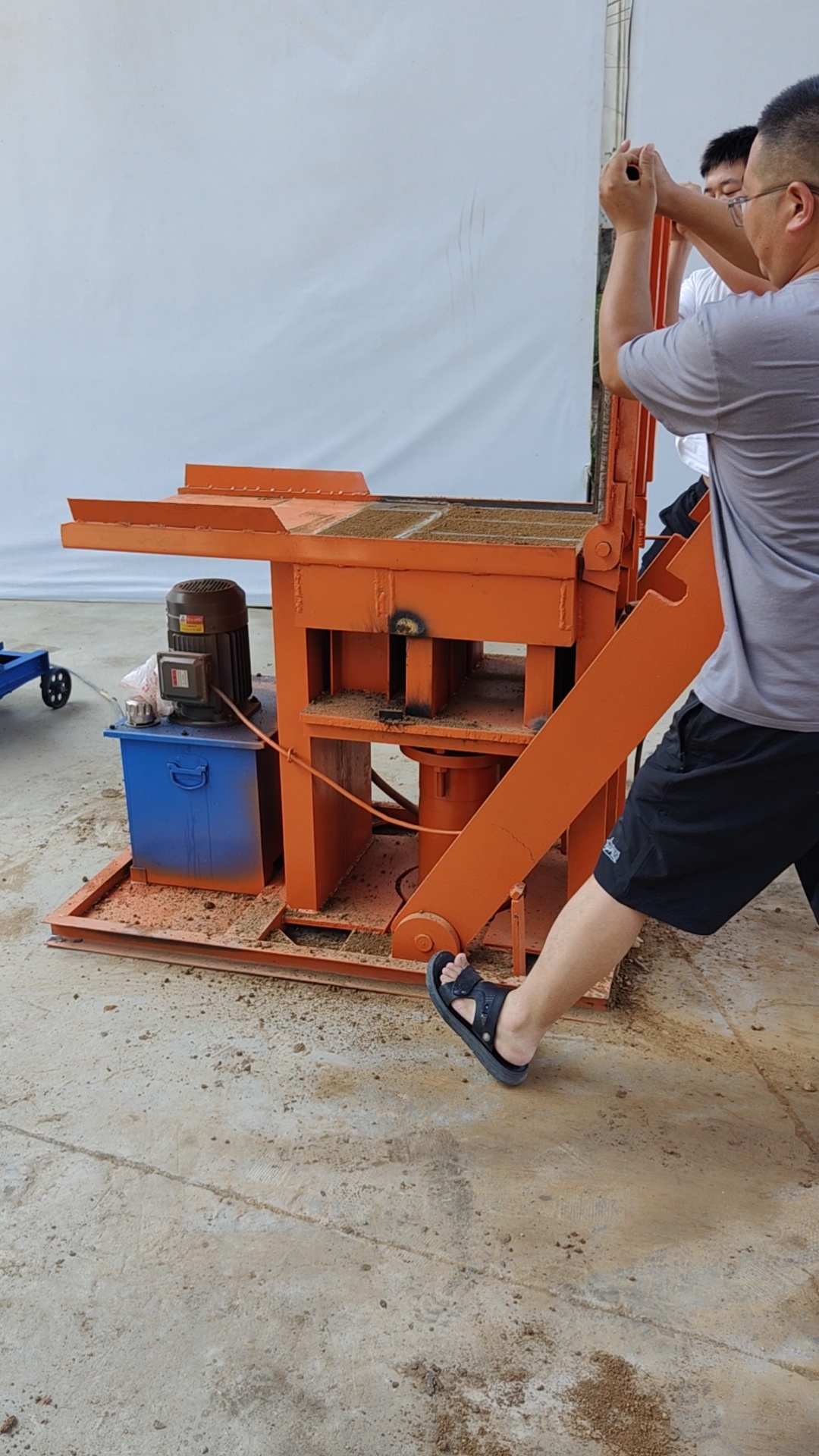 液压粘土砖机液压粘土制砖机一机多用可更换模具