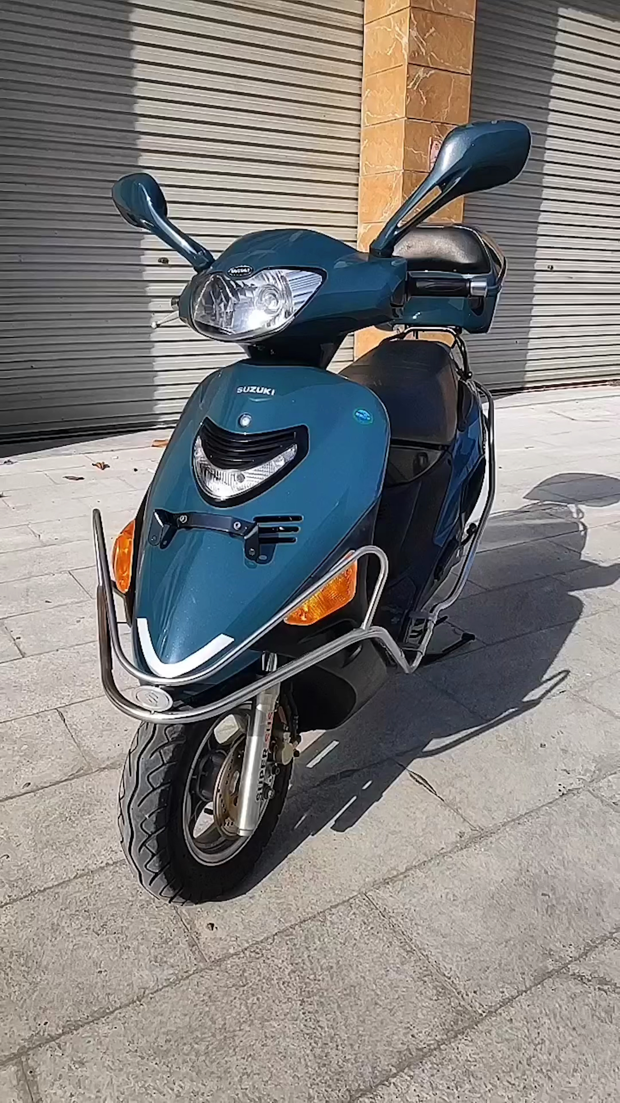 雅马哈niken铃木海王星125定制颜色省油耐用代步