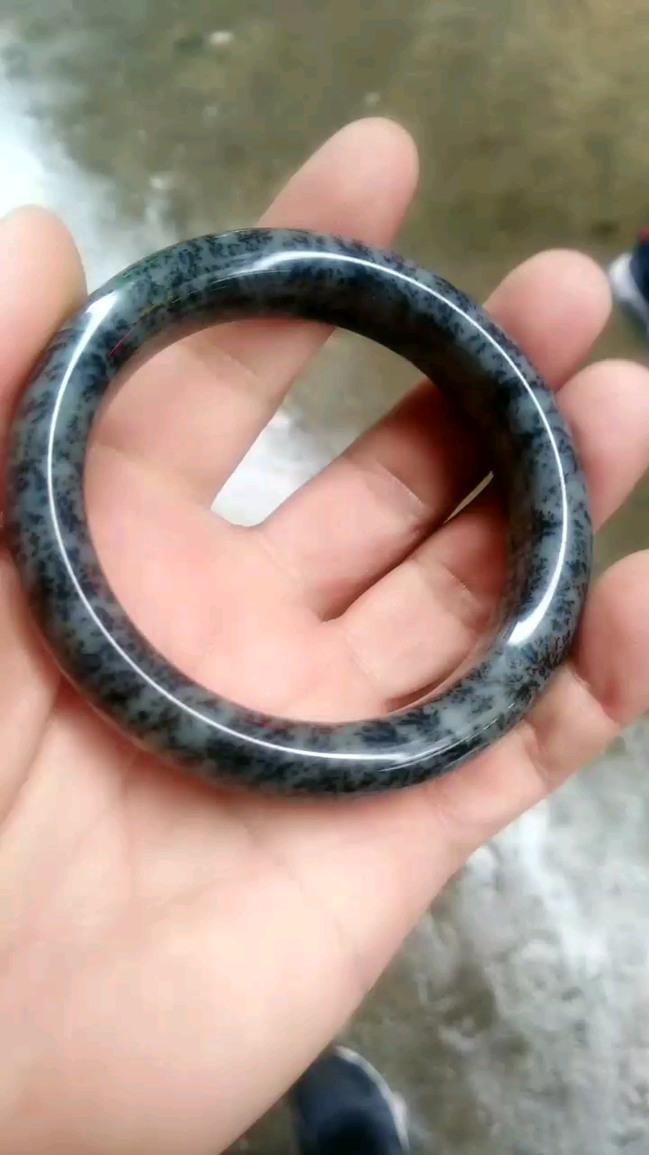 和田玉草花手镯