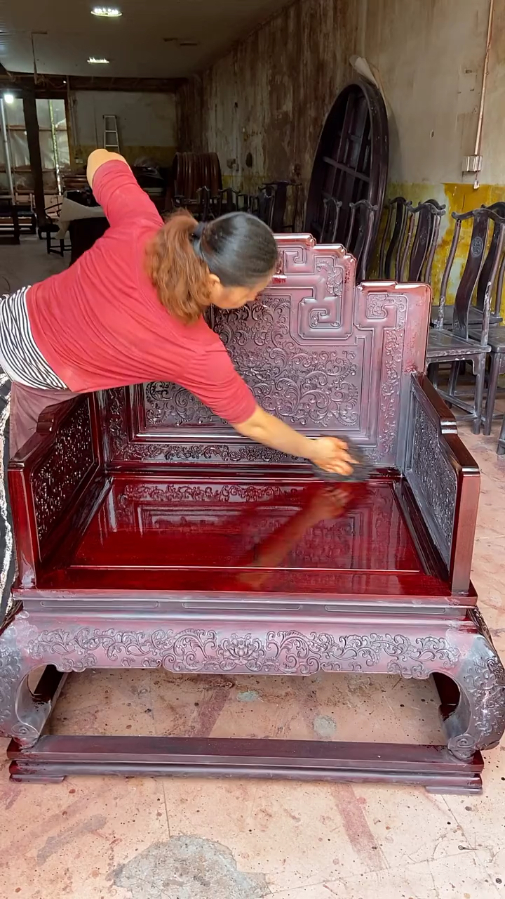 古典红木家具#赞比亚紫檀国宾款西番莲沙发