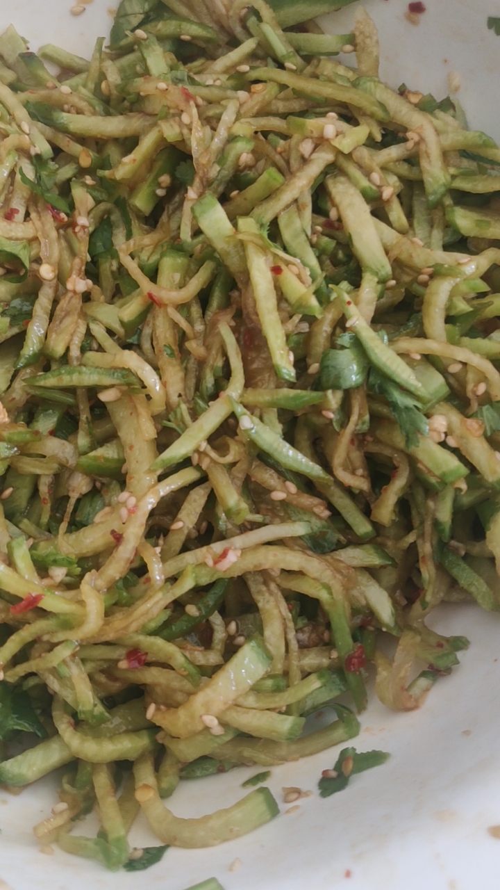 好吃的小萝卜咸菜,这样做,爽口下饭.