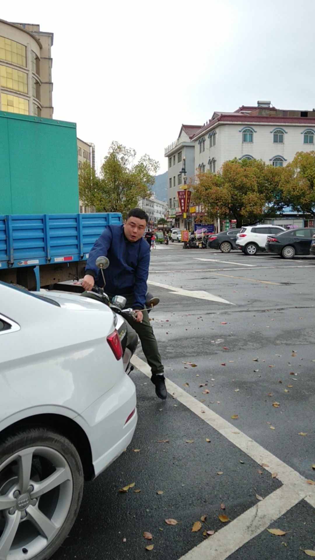 骑车小心点,慢点