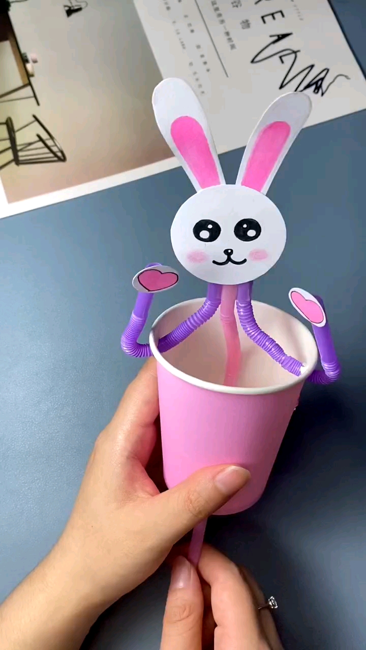 幼儿园手工纸杯小兔子图片