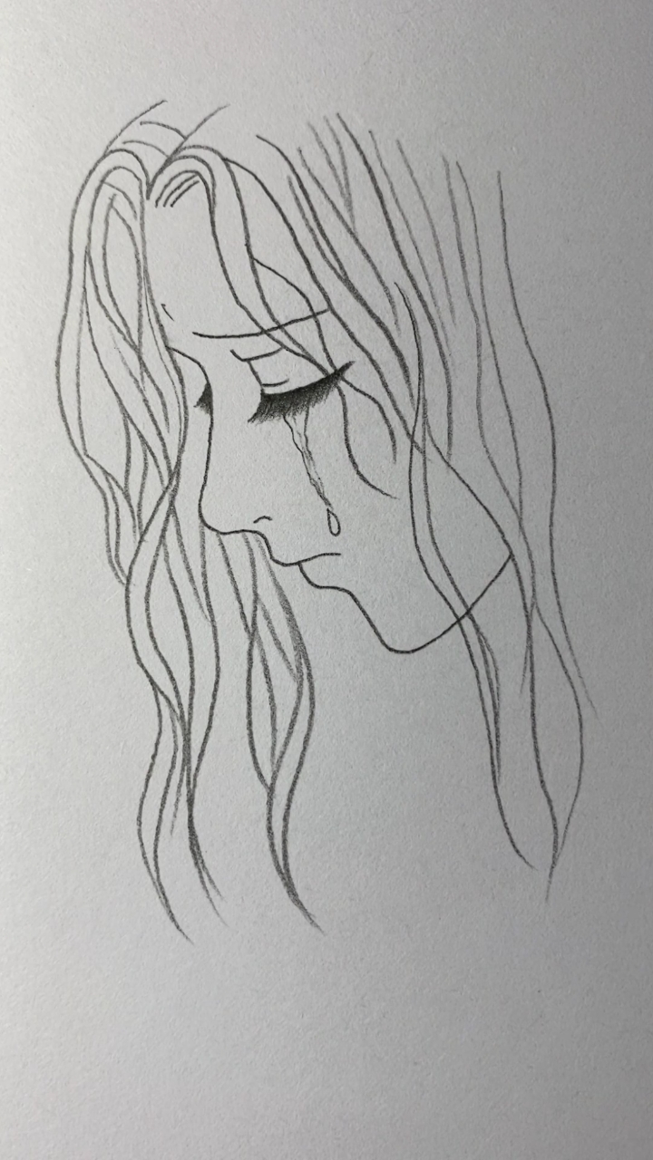 画伤心的女孩