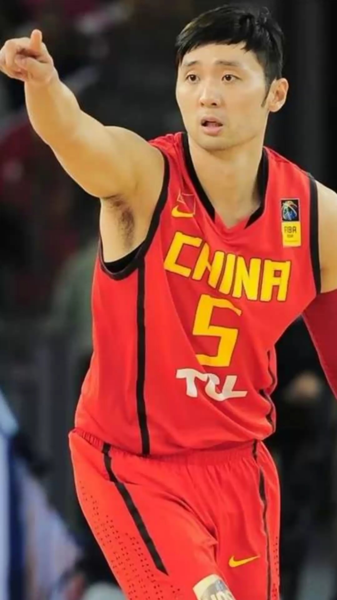 篮球#精彩的传切配合!刘伟轻松命中空位三分球!