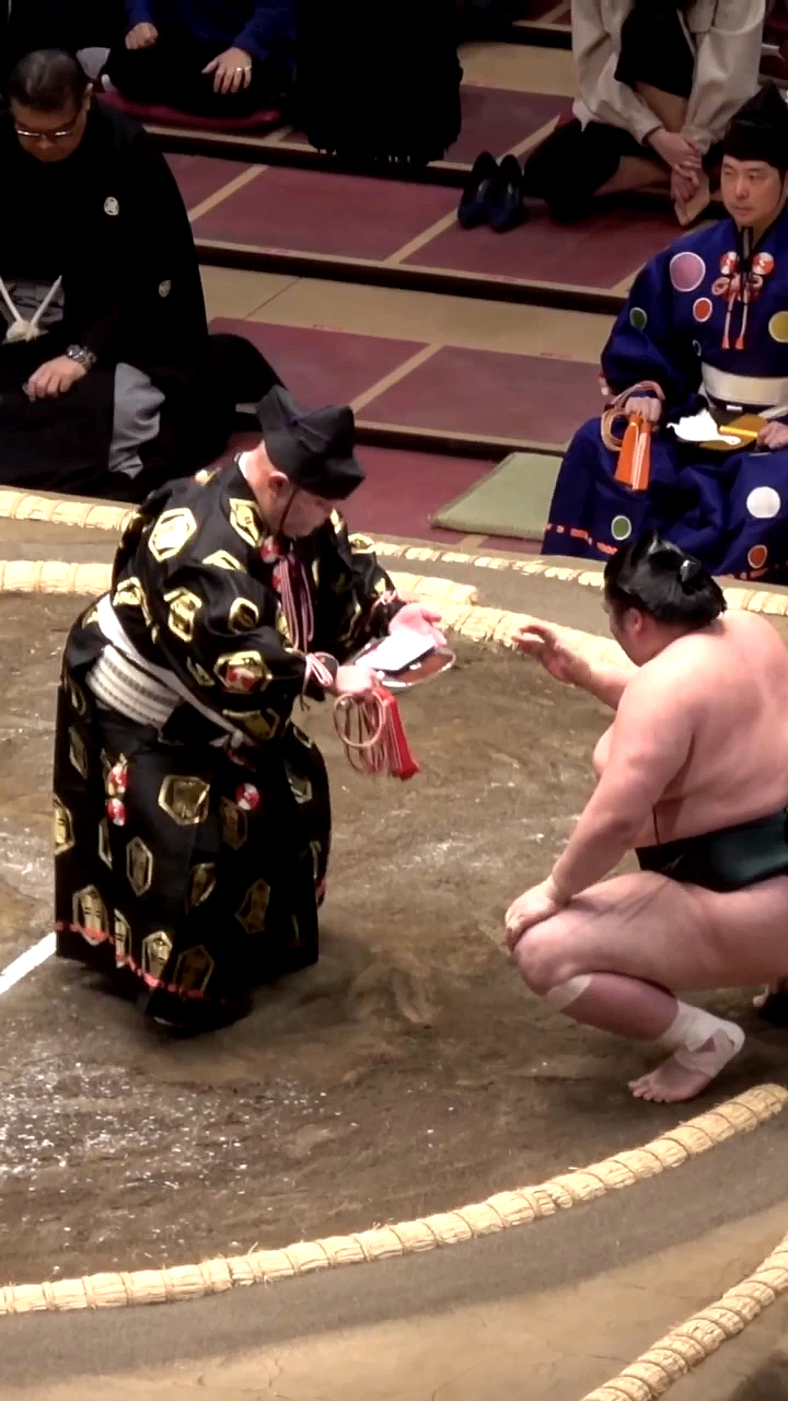 相扑#相扑起于中国,日本之前申请相扑成为奥运项目,相扑协会誓死坚守
