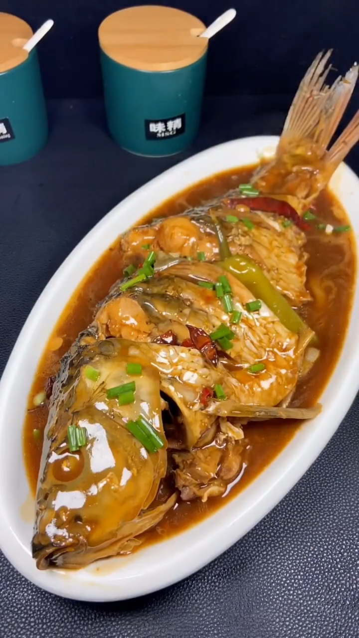 自制美食#家常炖鲤鱼.