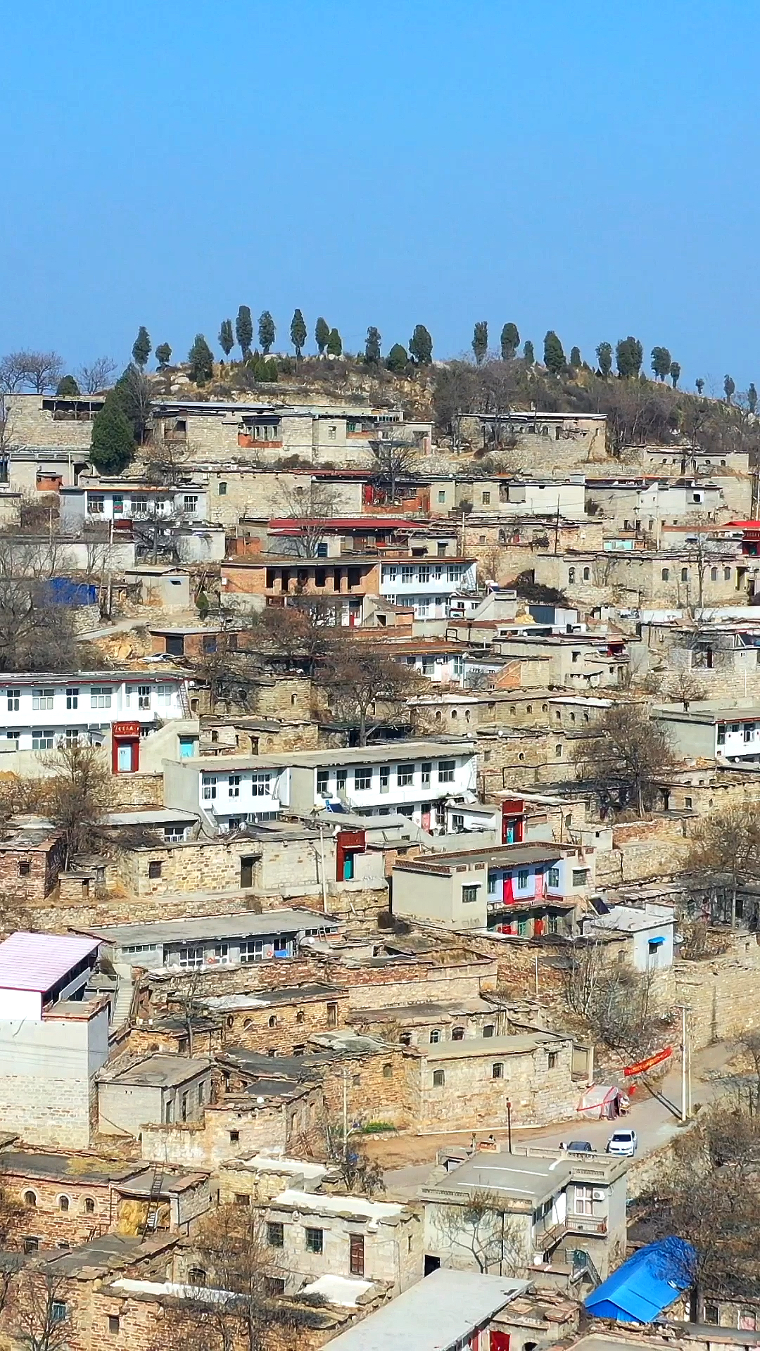 河北沙河渐凹村:隐藏在太行山深处已有700多年,网友称"小布达拉宫"!