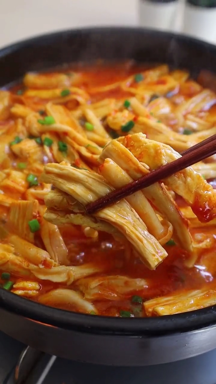 超级下饭的番茄腐竹煲,爱吃腐竹的你一定不要错过!