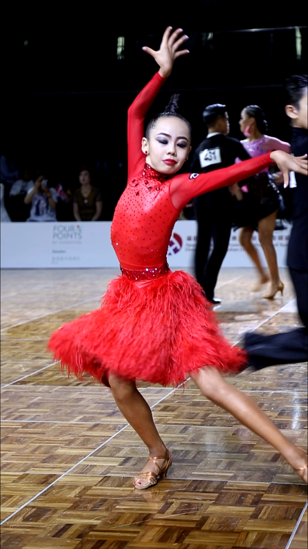 音为有你曾经的王崇墨郎小花也是火爆一时的最佳组合最后分道扬镳追逐