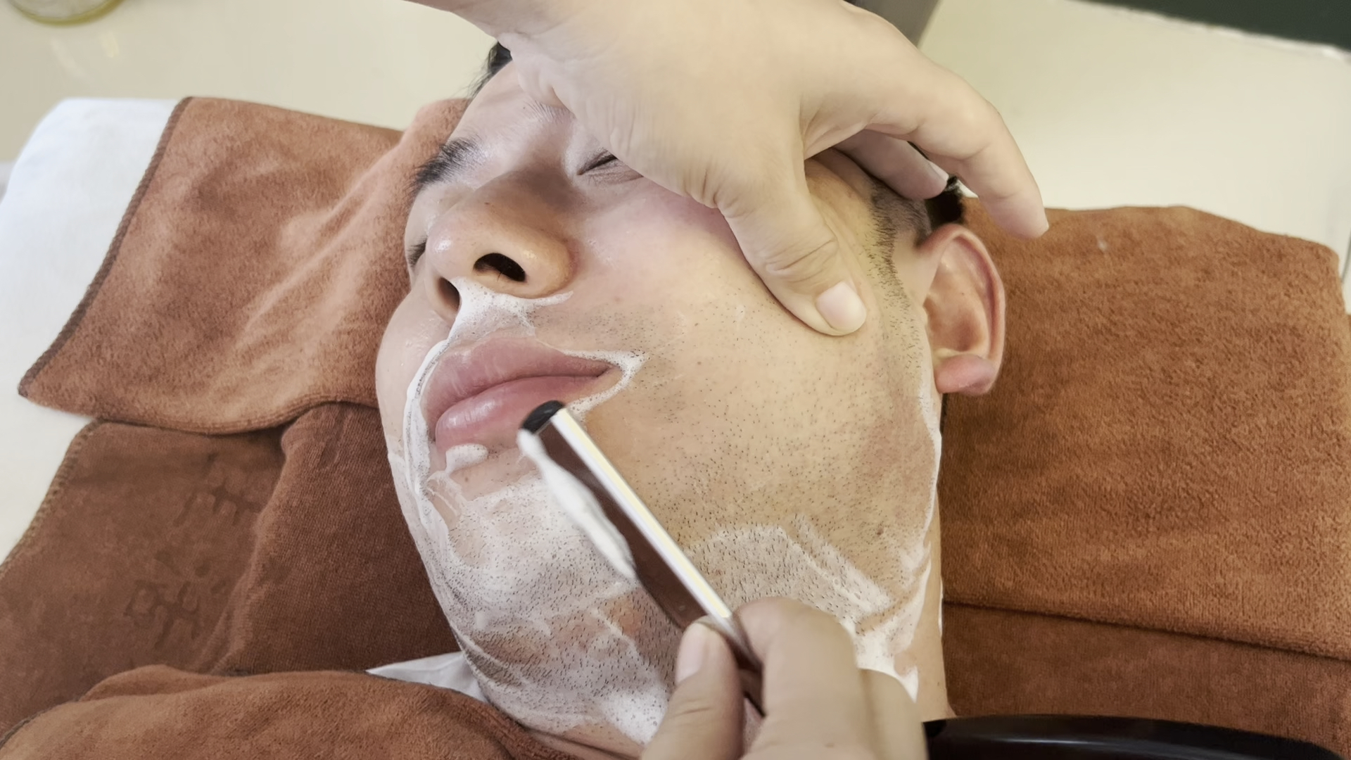 传统修面,修面,男士修面