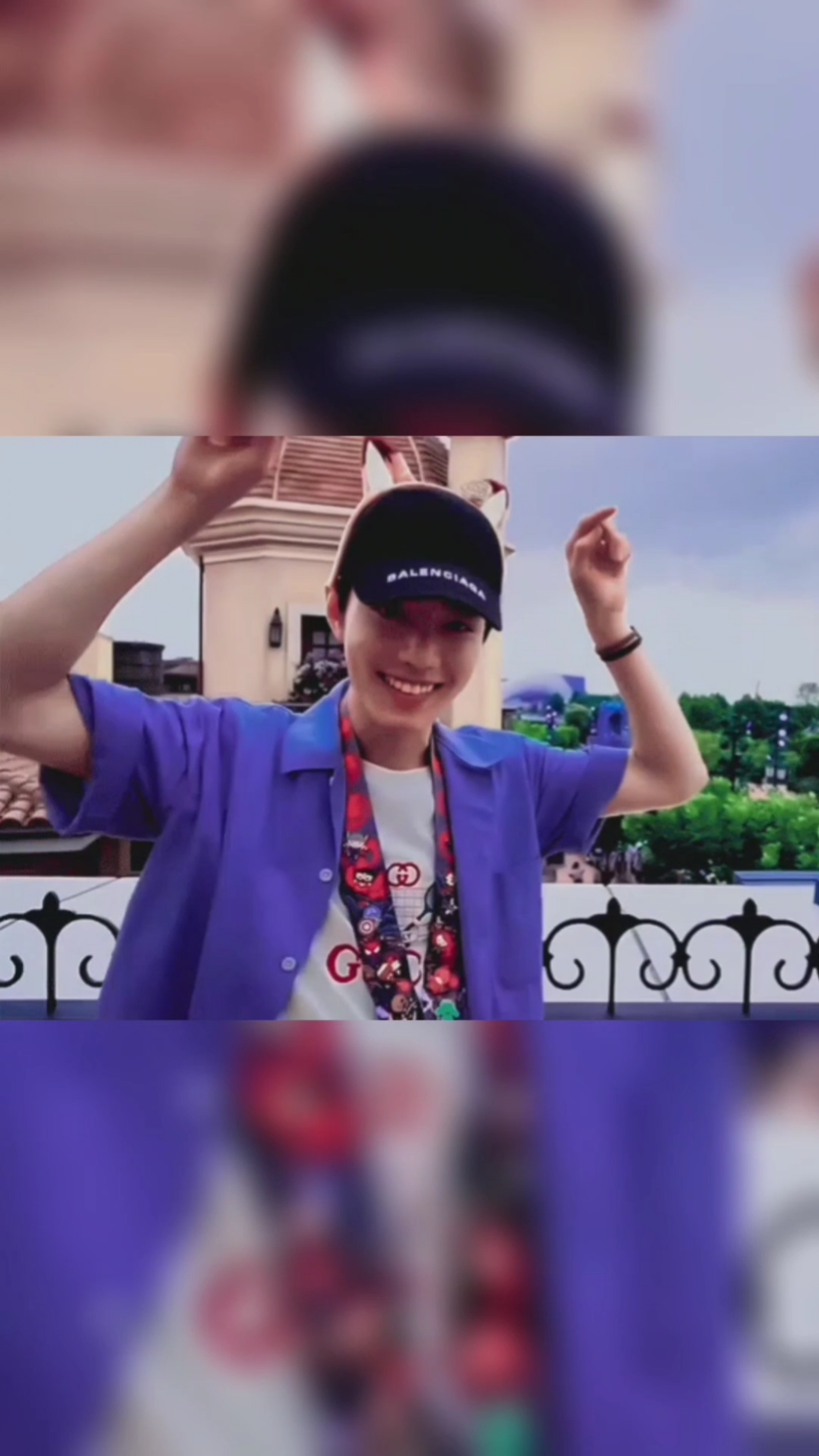 向全世界安利肖战#和男朋友来迪士尼玩,非得让我给他拍照,没办法