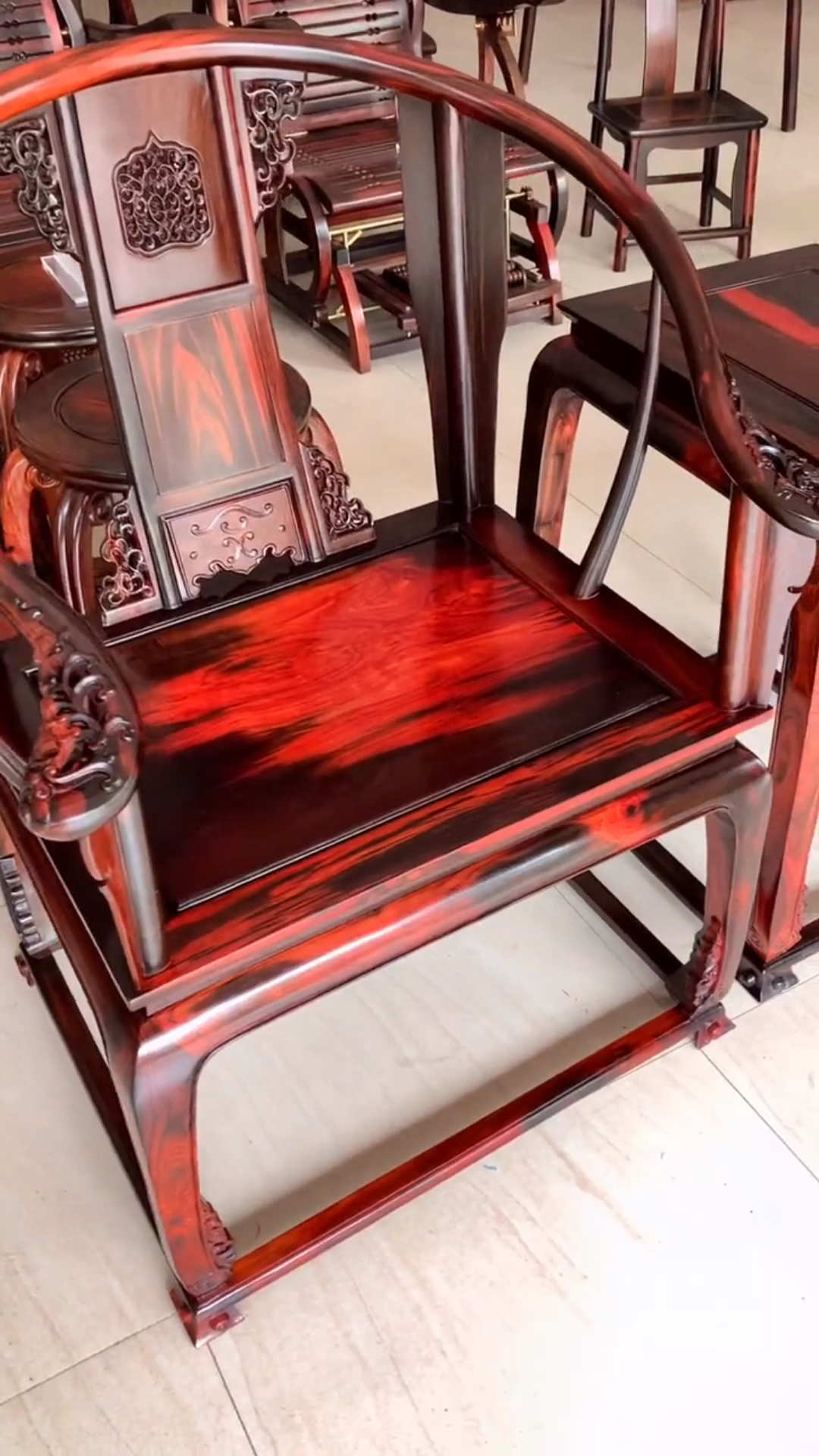 大红酸枝交趾黄檀#经典大红酸枝黑飘红料皇宫椅三件套