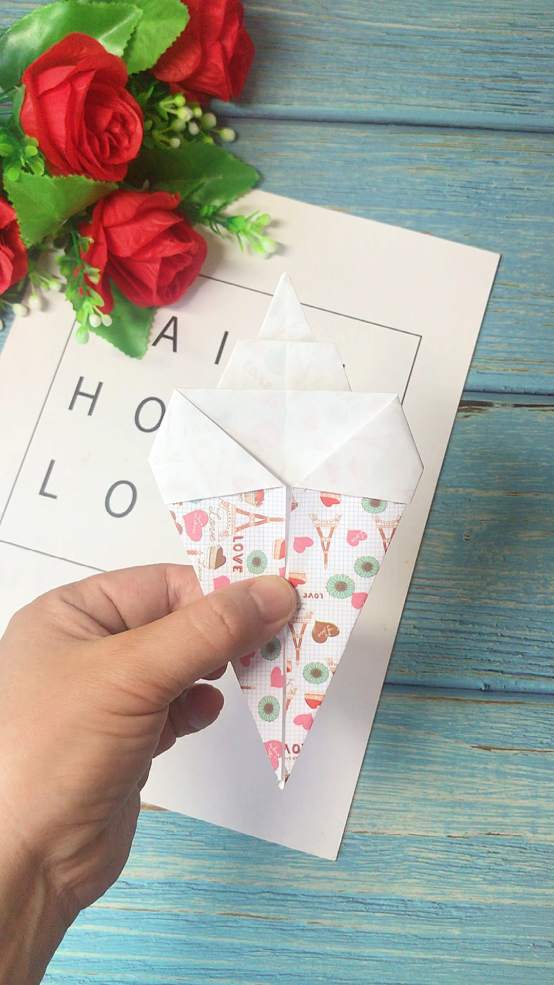 手工折纸夏日折一个冰淇淋吧