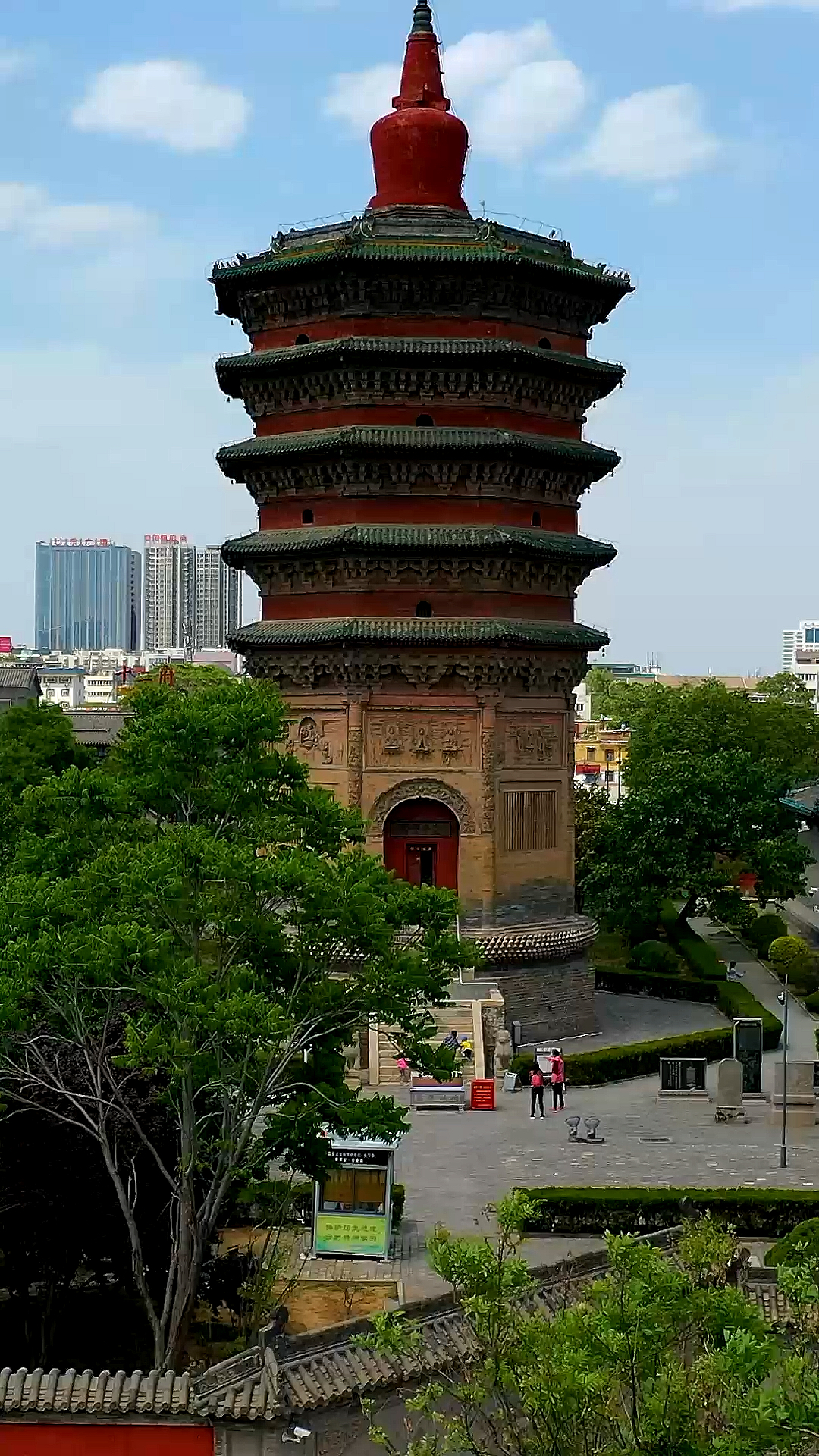 旅行#文峰塔安阳胜景之一,一千多年来,陪伴一代又一代人成长