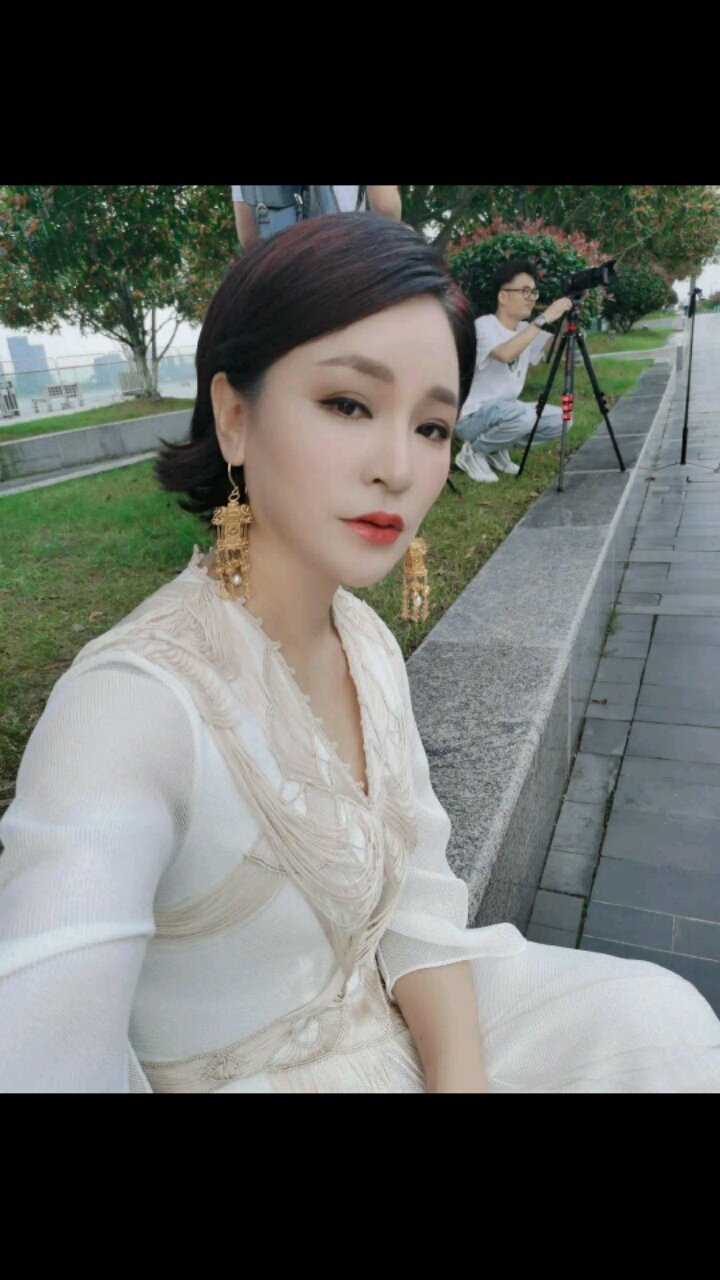 毛戈平和妻子"共用"一张脸?这也太有夫妻相了吧