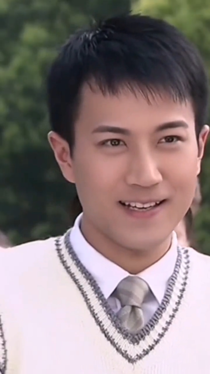 你喜欢的样子我都有#刘凯威1974年10月13日生香港,祖籍山东威海,年轻