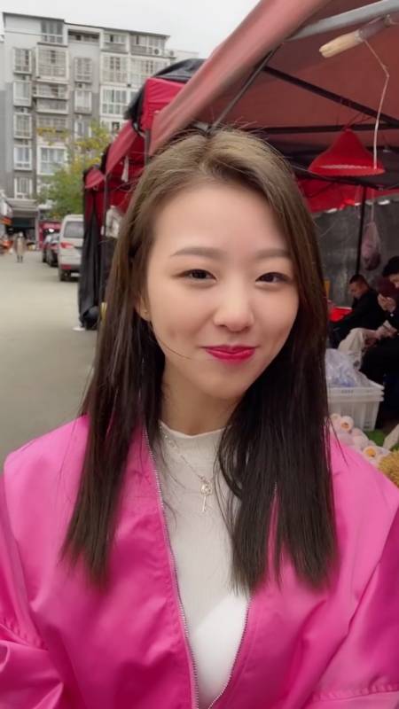 回复 10 军5c044:亮点 回复 05天前 万游源1天前 徐幺妹,我想借你那个