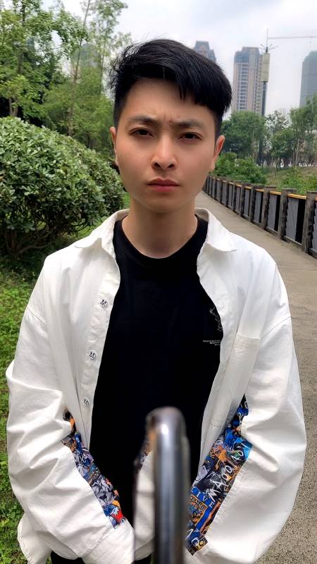 神回复老婆夸别的男人长得帅就这样回他