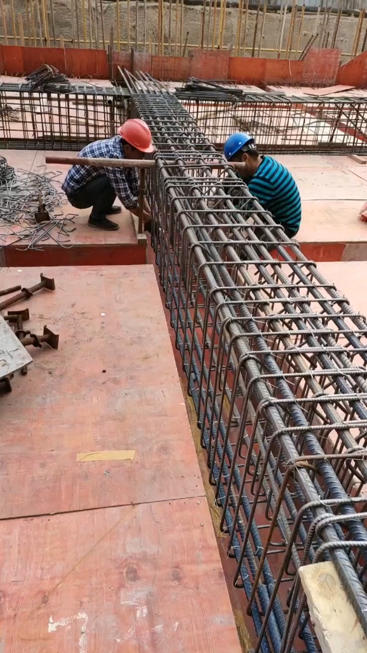 钢筋工#钢筋工脑洞大开设计框梁钢筋美哒哒的.大家会选择这样钢筋吗