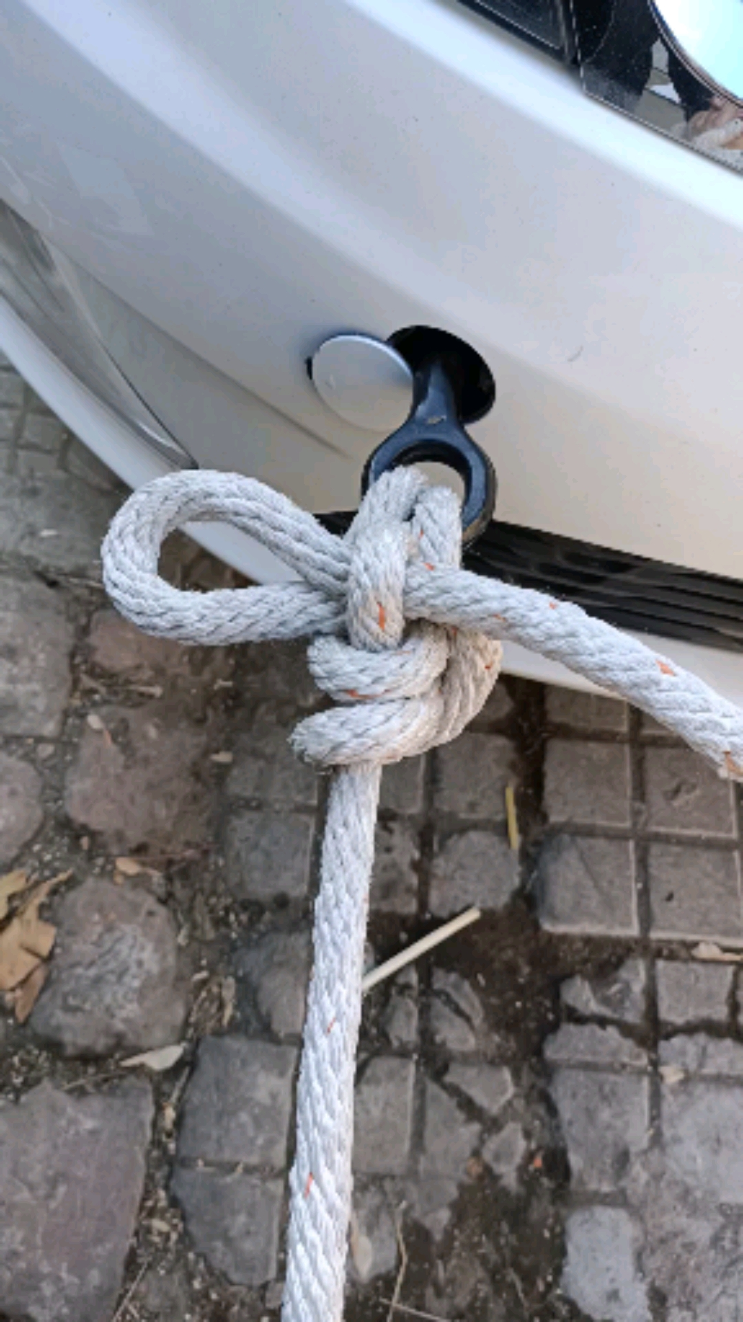 简单实用的拖车扣#女司机必学的拖车自救绳结