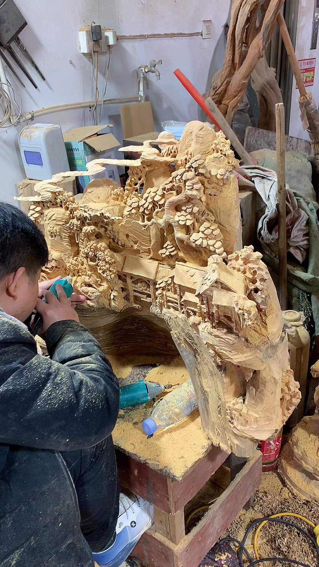 木雕制作过程#木雕山水人家根雕暮归工艺品摆件