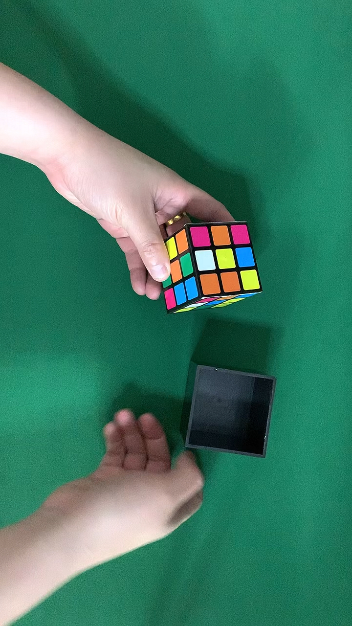 魔术教学刘谦魔方瞬间还原详细教程