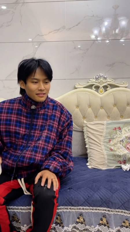 疯狂小阳哥吖 30.44万粉丝 1条评论 0/100 回复