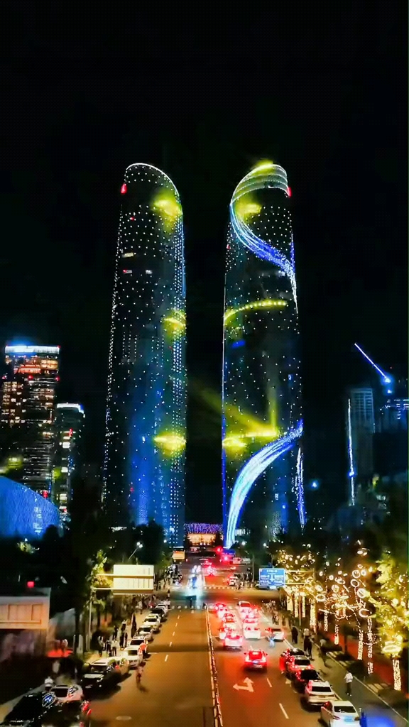 成都金融城双子塔灯光秀,灯光璀璨,点亮城市之光!