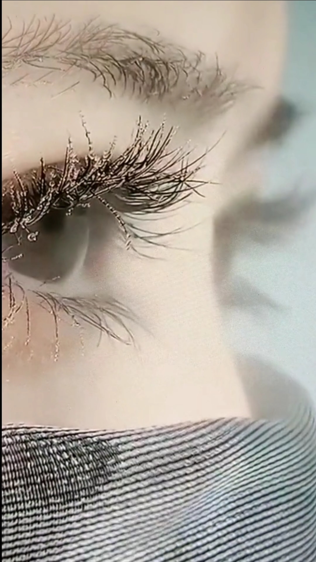羡慕!闺蜜这眼睛也太美了吧,睫毛养的比我嫁接的漂亮多了