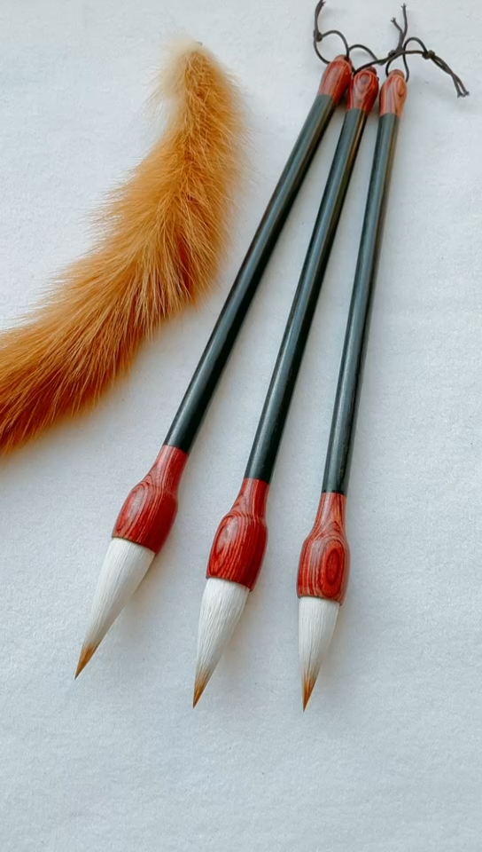 经典蒜头笔,蓄墨饱满,好把握