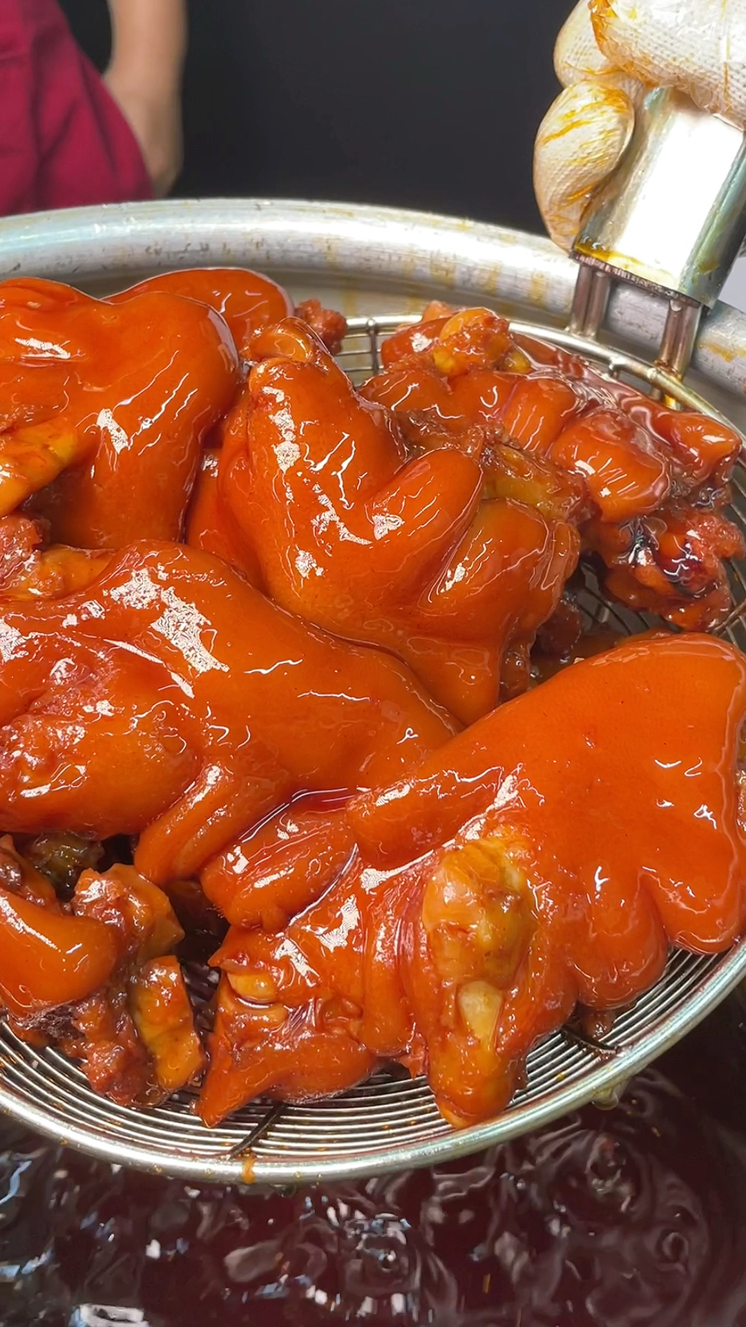 乾隆宴熟食卤味#酱爆猪蹄,色泽红亮,唇齿留香