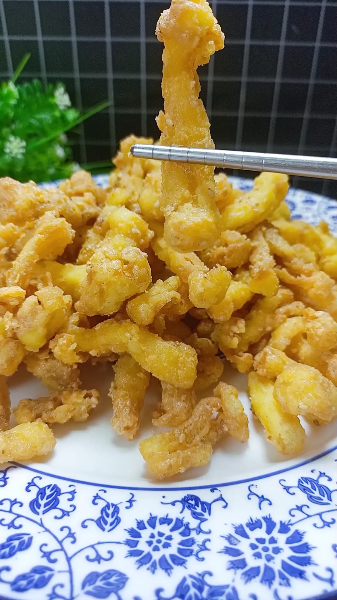 感谢官方给的每一个热门#咸蛋黄焗白玉菇,这小味道绝了