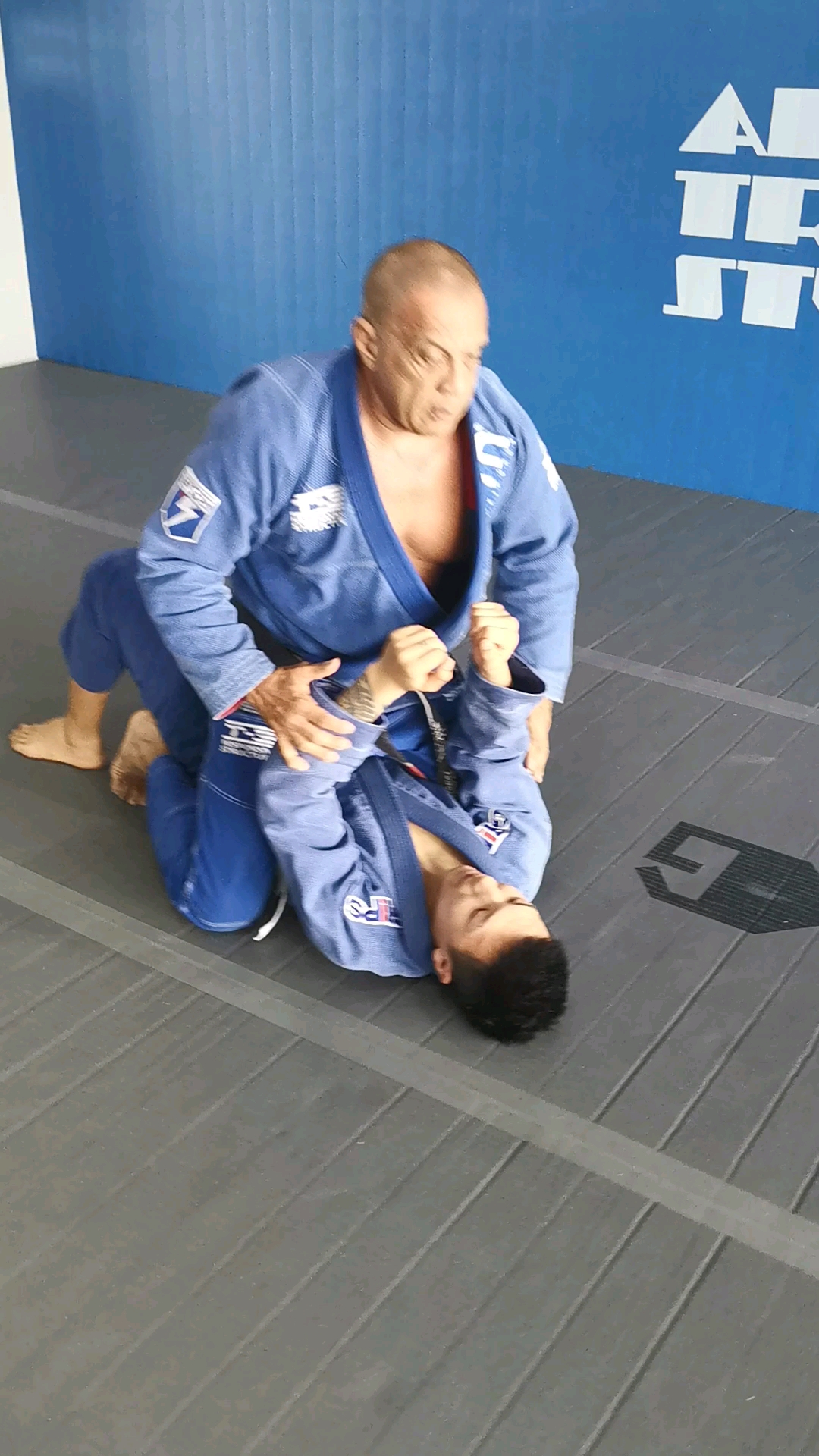 巴西柔术#上位十字固慢动作