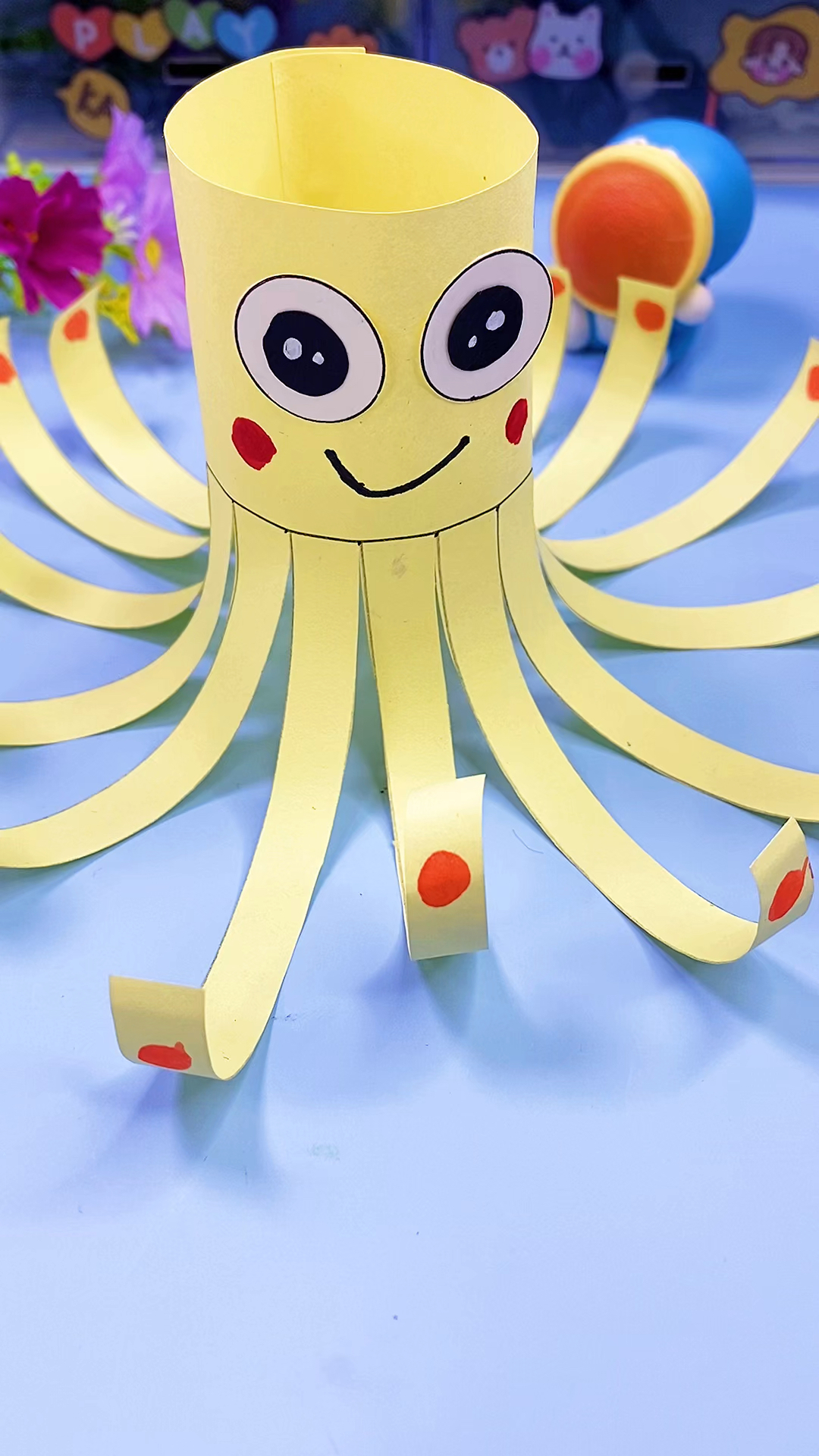 亲子手工#可爱简单的小章鱼手工,数数它有几条腿吧