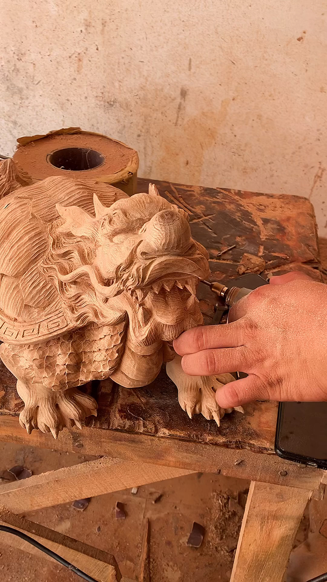 木雕制作过程#木雕工艺品龙龟根雕摆件