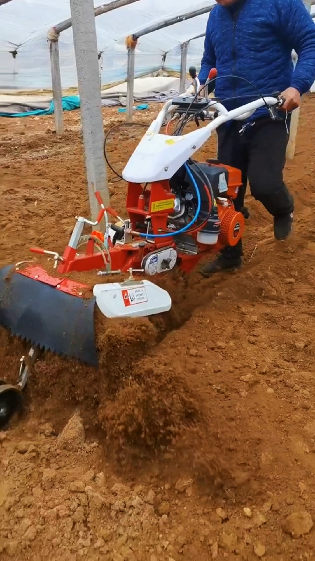 开沟培土机#大棚开沟用什么机器,开沟培土机,开沟起垄培土旋耕一个