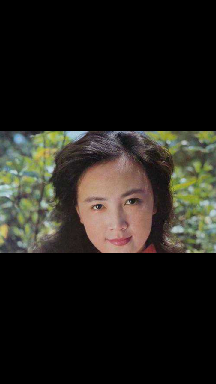 她70年代当红女星,为爱息影却被抛弃,今69岁幸福到让人眼红