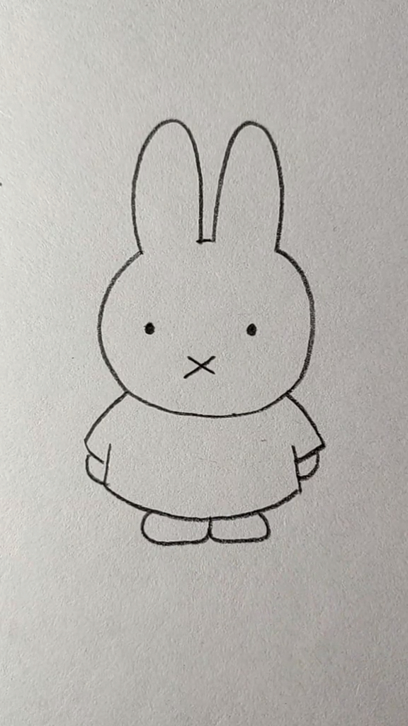 画一只小兔子简笔画图片