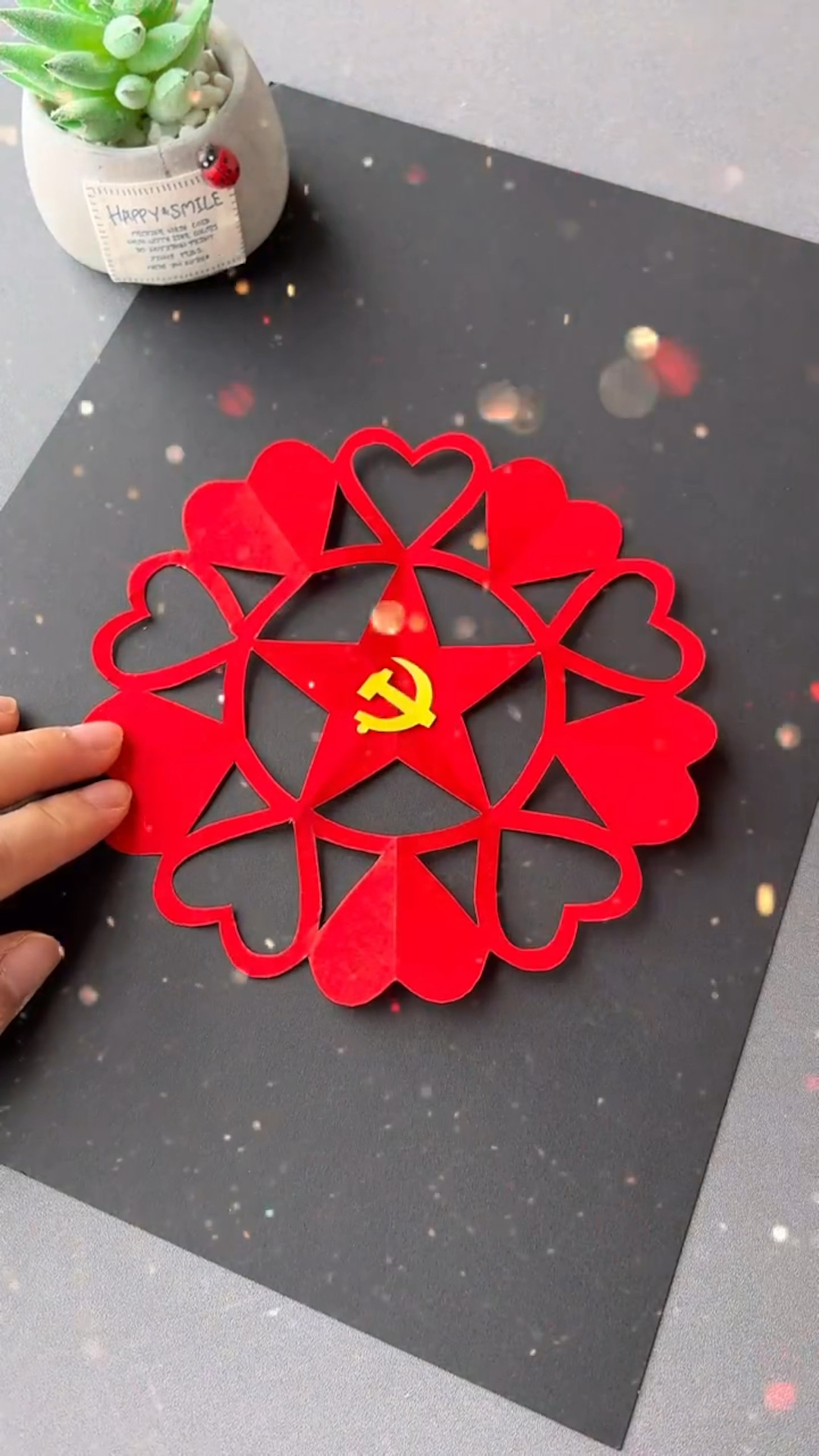 七一建党节#建党节马上到了,剪一个爱心五角星剪纸吧!