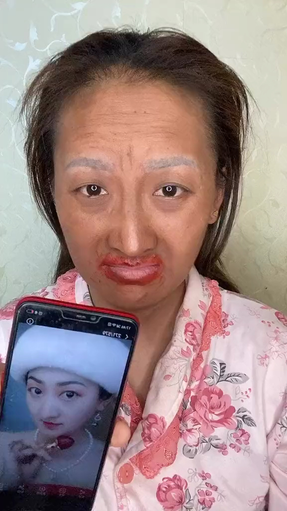 就是这个女人抢走我男朋友"打扮一下抢回来#自创丑妆#我要上热门#天生